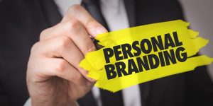 如何利用名字增強個人品牌？三大實用技巧 (How to use your name to enhance your personal brand? Three practical tips)