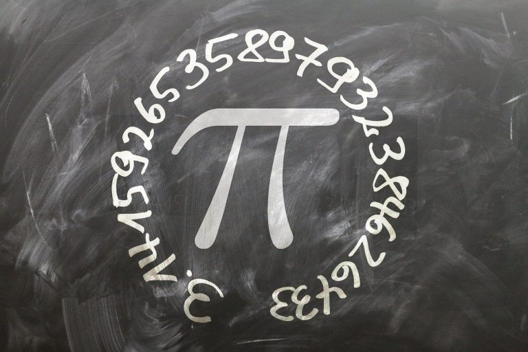 Circumference-圓周長計算：如何用英語流暢解釋這個數學概念？ [Calculating Circumference: How to Explain This Mathematical Concept in Fluent English?]