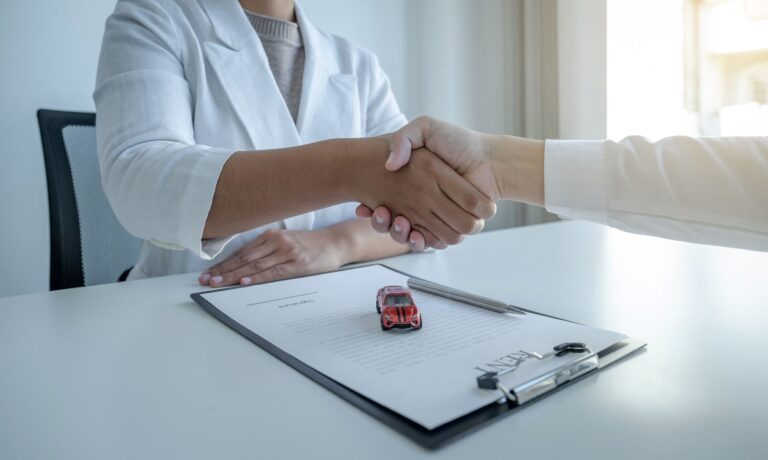 合作英文怎麼說？避開5大常見錯誤用法！ [How To Express Collaboration In English? Avoid 5 Common Mistakes!]