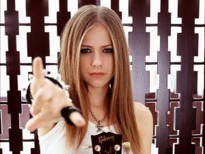 使用愛薇兒音樂學習英文：5 個提升聽力與詞彙的實用技巧 [Learning English with Avril Lavigne's Music: 5 Practical Tips for Improving Listening and Vocabulary]