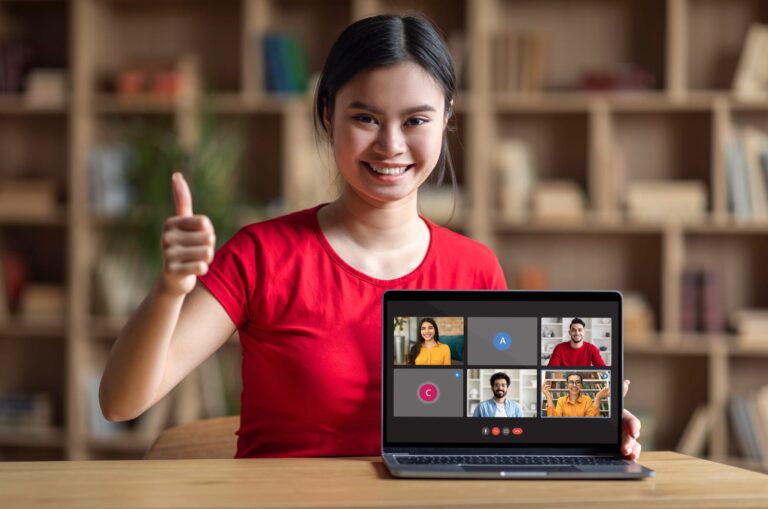 英文時事搞笑指南：如何用 LMAO 潤滑你的日常對話？ [Guide To English Humor: How To Use LMAO To Spice Up Your Daily Conversations?]