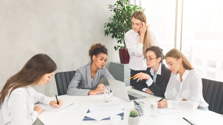 100 個用於提升英文詞彙力的常用單詞解析 [100 Common Words To Enhance English Vocabulary]｜專業詞彙