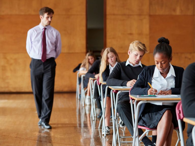 大考中心2025英文考試新政策解讀：學生與教師該如何應對？ [New Policies of English Exams by Exam Center in 2025: How Should Students and Teachers Respond?]