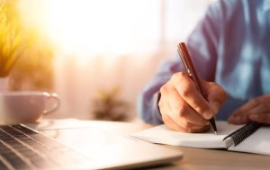 sincerely 是什麼意思？英文信件5大情境正確用法與常見錯誤解析 [What Does Sincerely Mean? 5 Correct Usages and Common Mistakes in English Letters]