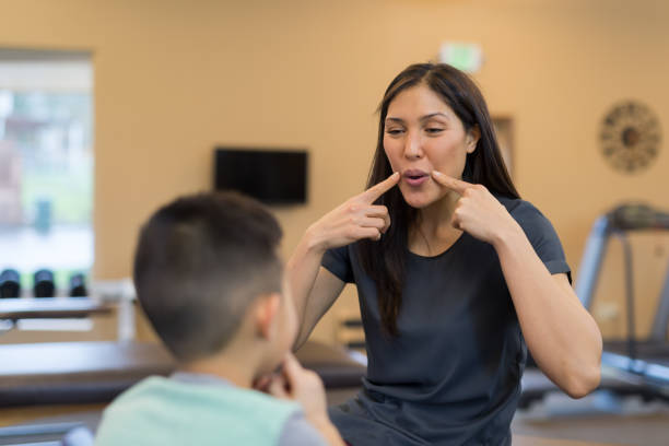 避免常見發音英文錯誤：讓學習者不再出糗的5個秘訣 [5 Tips To Avoid Common English Pronunciation Mistakes: Helping Learners Stay Confident]