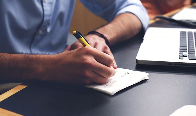 【2025】長榮大學學生必看：7個提升英語寫作技巧的方法 [7 Ways To Improve English Writing Skills For Chang Jung University Students In 2025]