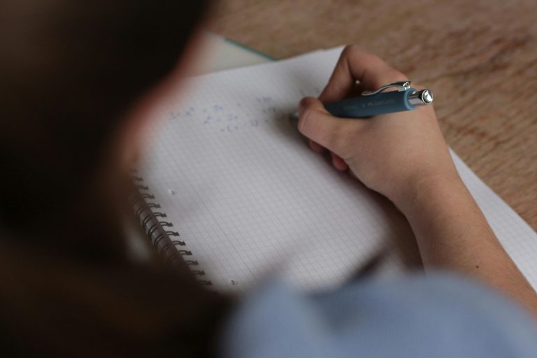 【2025】如何在學測英文頂標中脫穎而出？ [How To Excel In The English Section Of The 2025 Exam?]