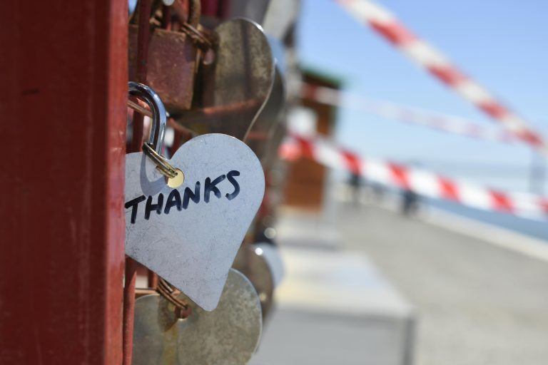 如何運用英語表達謝意？5個實用技巧讓你的英語溝通更真誠 [How To Express Gratitude In English? 5 Practical Tips For More Genuine Communication]