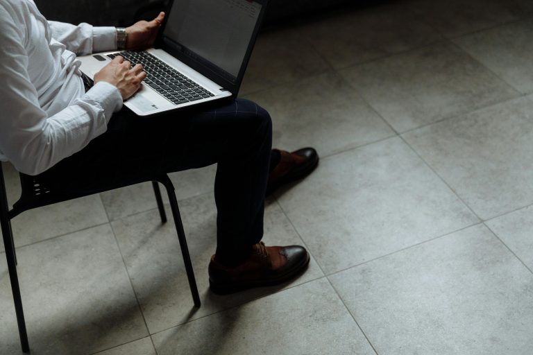 【2023】如何利用 Job Function範例提升職場英語溝通能力？ [How To Use Job Function Examples To Improve Workplace English Communication Skills In 2023]