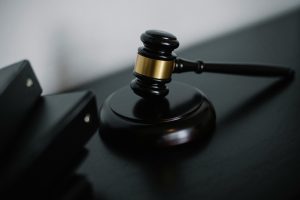 推薦 翻譯社 法律文件不可輕信？5大常見錯誤避免法與選擇專業翻譯社指南 [Recommended Legal Translation Agencies: 5 Common Mistakes And How To Choose The Right Legal Translation Service]