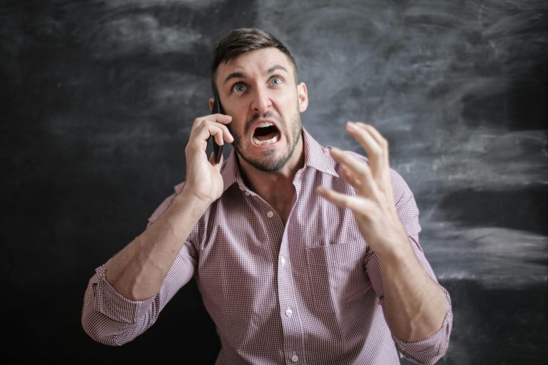 四月英文學習指南：避免常見錯誤的5個小技巧 [April English Learning Guide: 5 Tips to Avoid Common Mistakes]