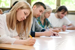 多益考試要帶什麼？避免考場遺漏的8樣必備物品清單 [TOEIC Exam Essentials: 8 Must-Bring Items for Test Day]