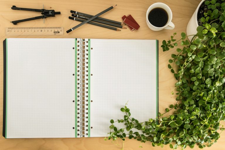 數學解題工具推薦：2025年學生必備的7款輔助學習網站與APP [Best Math Problem Solving Tools: 7 Essential Learning Apps & Sites For Students In 2025]