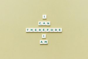 因此 英文怎麼說？5個常見英文表達與實用例句整理 [How To Say “Therefore” In English? 5 Common Expressions And Practical Examples]