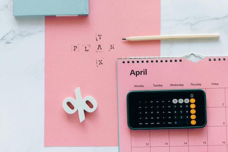 愚人節英文怎麼說？5個常見片語別再用錯！ [How To Say April Fool’s Day In English? 5 Common Idioms To Avoid Mistakes!]