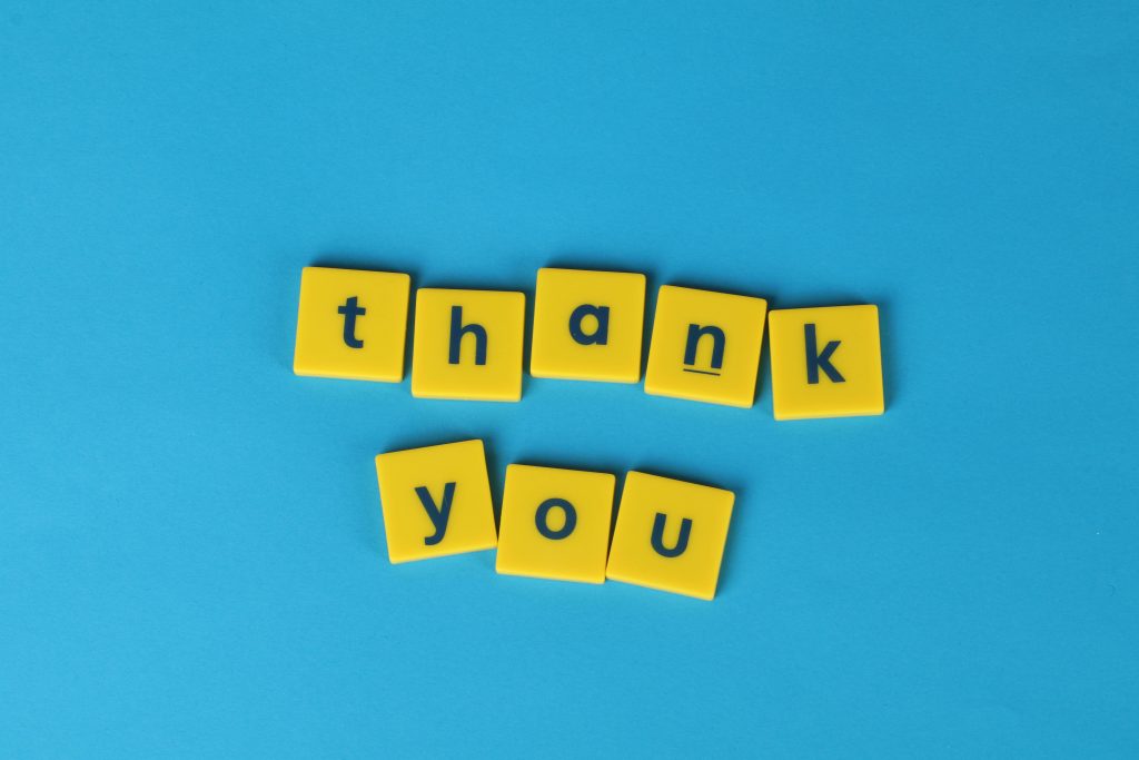 謝謝英文這樣說才不尷尬！5個職場與生活常用表達法一次學會 [How To Say Thank You In English Without Awkwardness! 5 Essential Expressions For Work And Life]｜