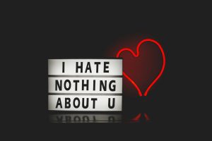 愛情語錄文案學英文：10個最容易搞錯的愛情英文句子解析 [10 Common English Mistakes In Love Quotes: A Guide To Romantic English Phrases]
