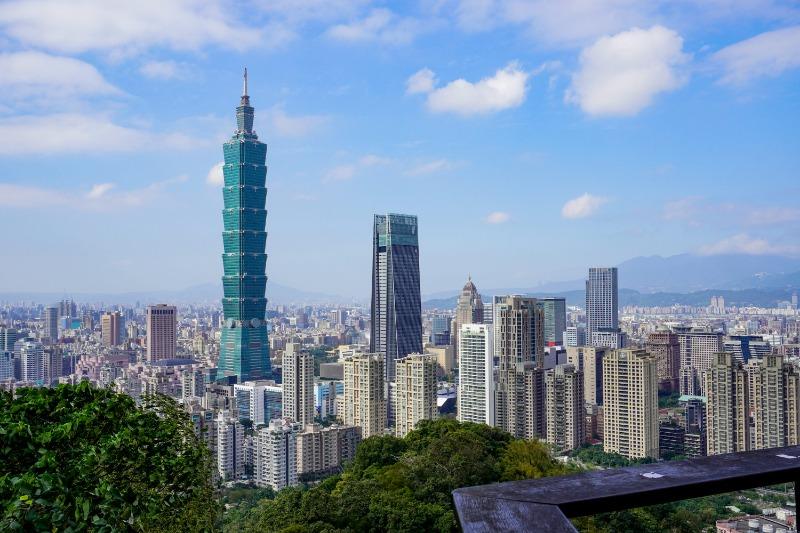 台北英文補習班推薦｜2025年快速提升英文力的5大常見錯誤你避開了嗎？ [Best Taipei English Cram Schools_ 5 Mistakes To Avoid In 2025]