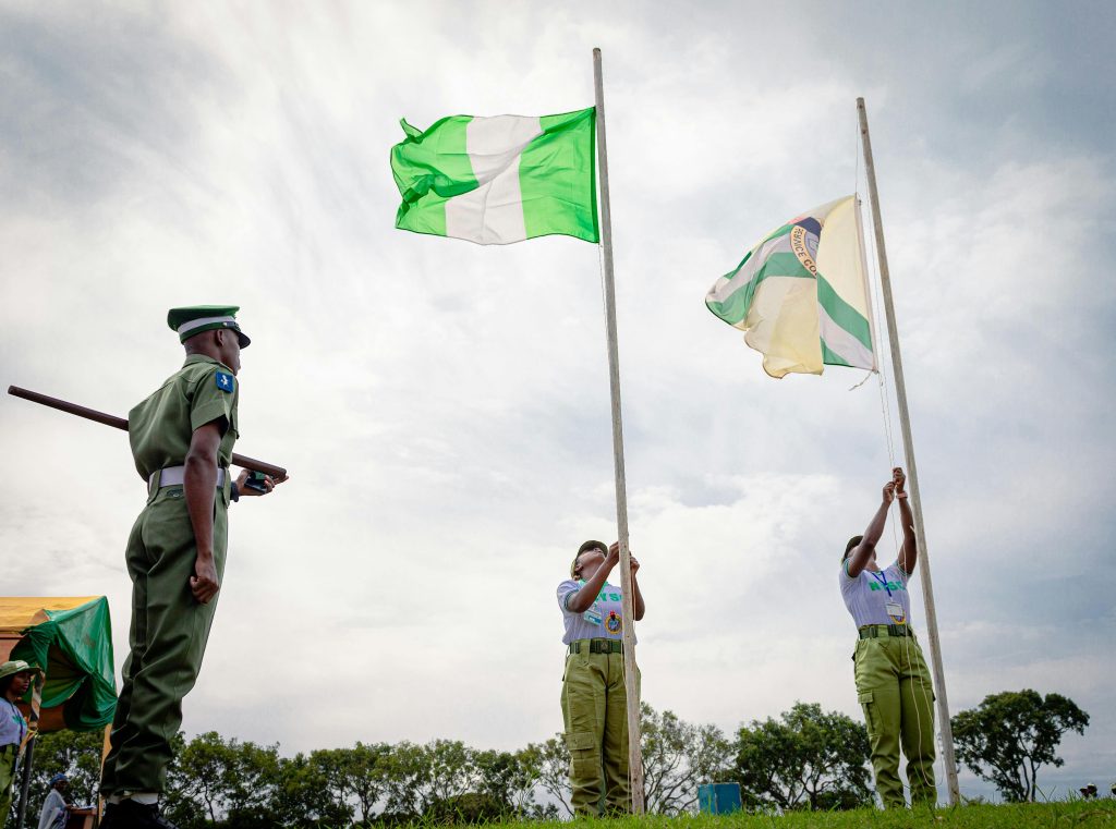 賢庵國小畢業 揚帆啟航：8個英文祝福句讓畢業快樂又實用（附教學） [Syuan An Elementary School Graduation: 8 Practical English Blessings For A Joyful Farewell (with Guidance)]｜