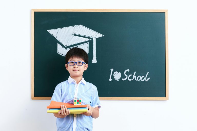 小學生畢業旅行英文怎麼說？5個常用實用句子一次學會 [How To Say 'Elementary School Graduation Trip' In English? Learn 5 Practical Sentences!]