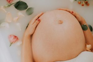30歲前生孩子好嗎？婦產科醫師這樣建議：5個英文實用句型一次學會 [Is It Good To Have A Baby Before 30? OB GYN's Advice & 5 Useful English Sentences]