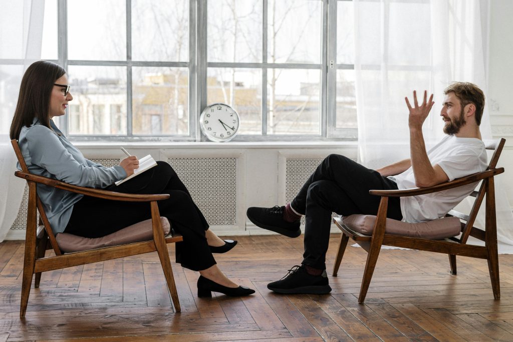 不想升遷的理由：英文職場中你該避免的5大迷思 [5 Reasons Not To Pursue Promotion In English Speaking Workplaces: Myths You Should Avoid]｜
