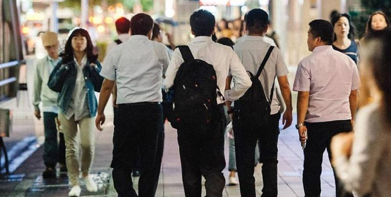 特休天數英文怎麼說？避免5大常見翻譯錯誤與應用實例整理 [How to Say 'Annual Leave Days' in English? Avoid 5 Common Translation Pitfalls and Practical Usages]