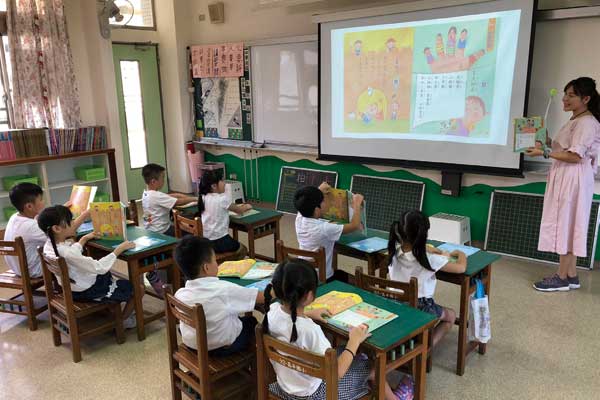 學習方法推薦：2025年最新英文自學6大技巧（避免走冤枉路） [Top 6 English Self-learning Tips for 2025]