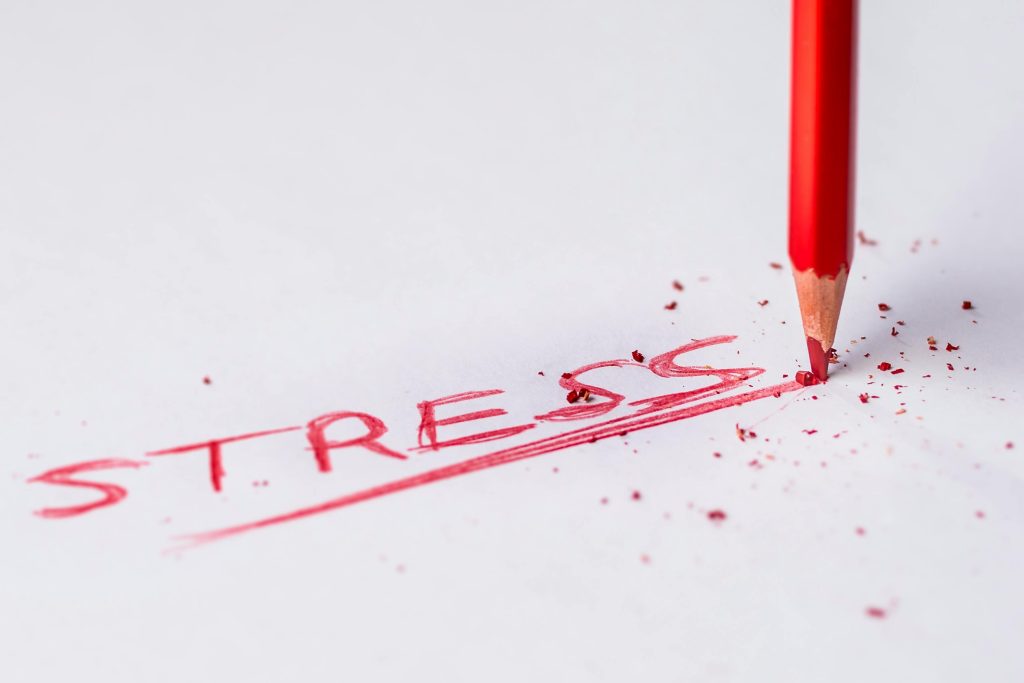 育兒壓力爆表？7招有效減輕家長負擔，兼顧親子英文學習成效 [Parenting Stress Overload? 7 Effective Strategies To Reduce Parents’ Burden While Boosting Parent Child English Learning Effectiveness]｜