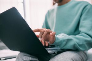 大學生時薪太低？這5個你必須避免的打工陷阱 [5 Workplace Traps University Students Must Avoid: Low Hourly Wages Exposed]