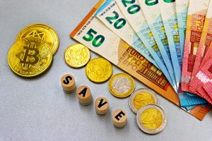 準特教師補助延後？8月才領薪網怒轟：5個英文實用表達帶你掌握討論熱潮 [Subsidy Delay For Special Education Teachers? Online Outrage And 5 Practical English Expressions Explained]