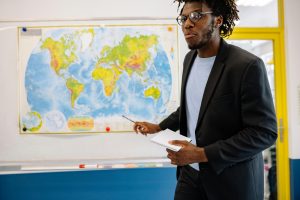 THE世界大學排名最新出爐：台灣上榜學校整理（2025年榜單與英文學習資源一次看） [THE World University Rankings Released: Taiwan Featured Universities 2025 & English Learning Resources]