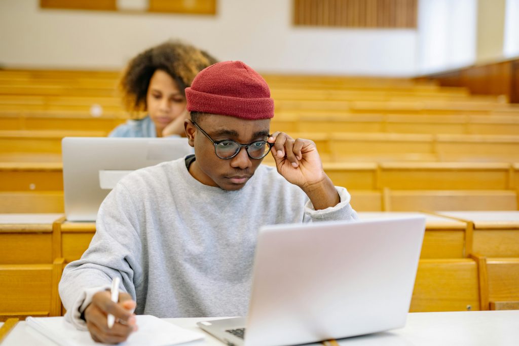 青領職涯探索卡是什麼？青年就業新選擇，5個你不能忽視的重點解析 [What Is The Youth Career Exploration Card? 5 Key Points For Taiwanese Youth Employment]｜