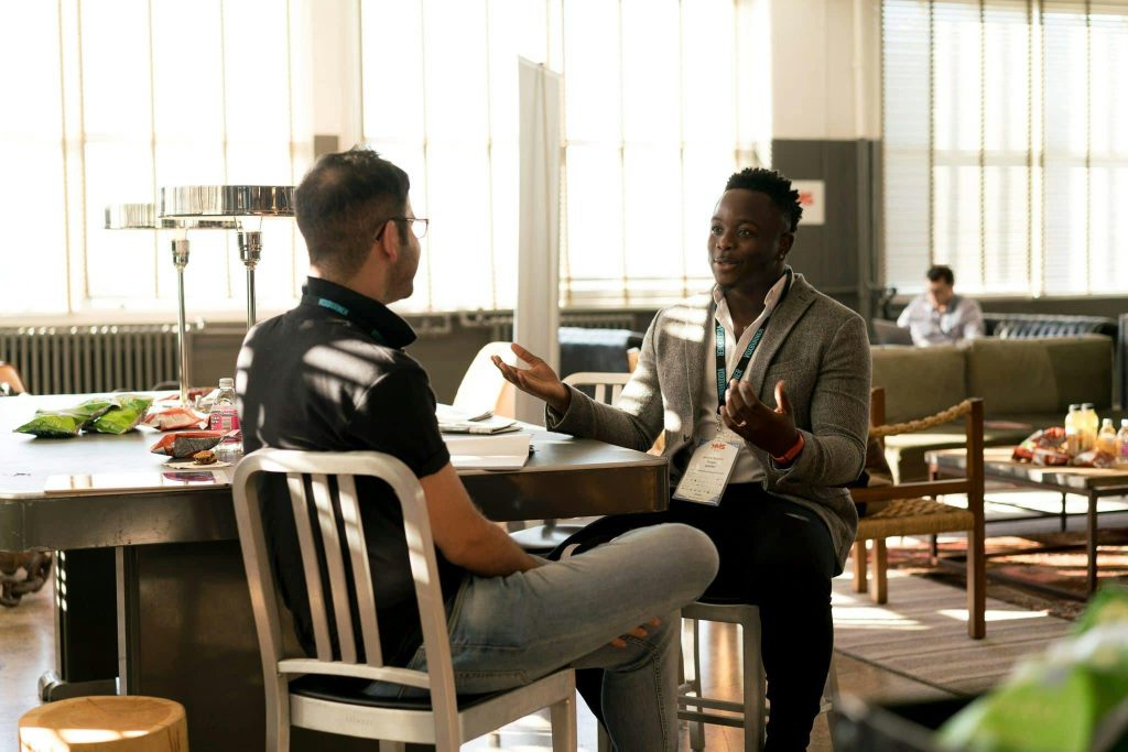 AI不會取代的工作有哪些？英文老師必讀的5大職業發展方向 [5 Career Paths For English Teachers That AI Won’t Replace]｜