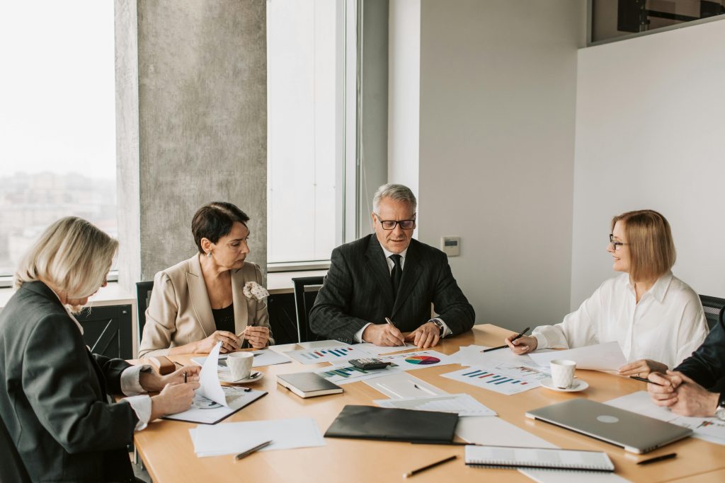 加班費英文怎麼說？你一定要避免的5個常見寫法錯誤 [How To Say Overtime Pay In English? 5 Common Mistakes You Must Avoid]｜