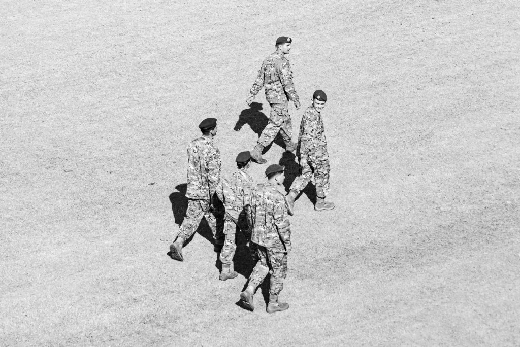 護照申請流程全攻略：8個你絕不能忽略的英文表單填寫細節 [Passport Application Guide: 8 Essential English Form Filling Tips]｜