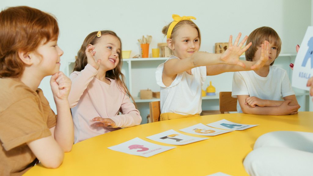 親子天下線上課程評價大揭密｜3個你不能不知道的英文學習迷思 [Parenting World Online Course Review Uncovered｜3 English Learning Myths Every Parent Should Know]｜