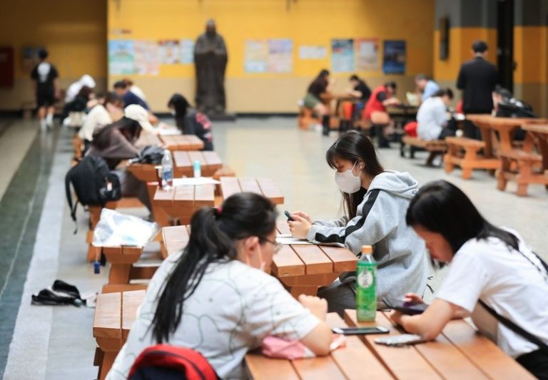 💙四技二專報名攻略｜114學年度招生資訊總整理：7個常見錯誤與必學英文面試技巧