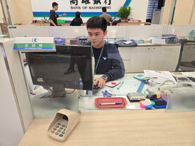 💙青領職涯探索卡怎麼用？5個你絕不能忽視的操作錯誤與英文自我介紹實用教學