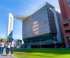 💙技職學校vs傳統大學：你該怎麼選？5個不可忽視的選擇陷阱與英文能力培養重點