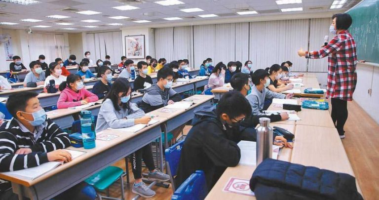 ????補教業亂象再起？升學戰爭下的無形壓力：家長與學生必知的5大潛在危機