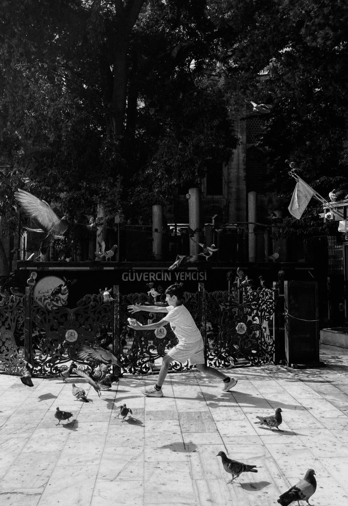 教育預測：2025年英語學習者必須注意的3大趨勢與陷阱 [Education Forecast: 3 Key Trends And Pitfalls English Learners Must Note In 2025]｜