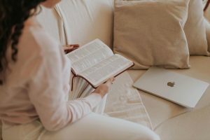 學術研究技巧必學：8個你絕不能忽視的文獻搜尋方法 [Essential Academic Research Skills: 8 Must Know Literature Search Methods]