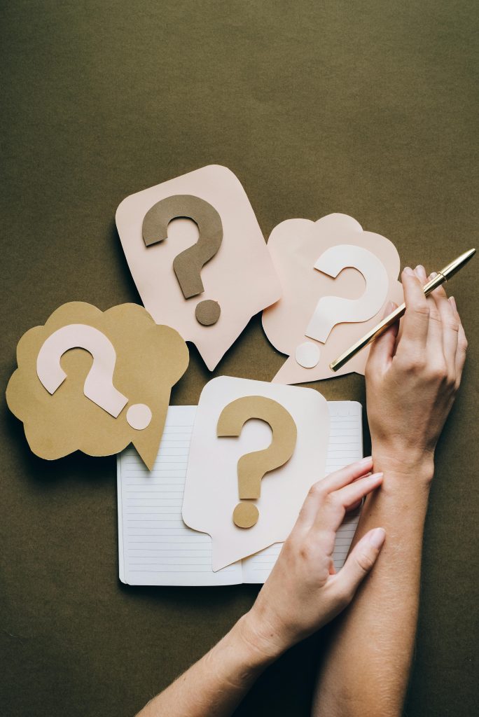 數學解題英文怎麼說？5種常用表達法與實用例句教學 [How To Say 'Solving Math Problems' In English? 5 Common Expressions & Practical Sentences]｜