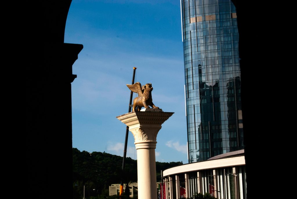 英文名字翻譯常見5大錯誤｜新手取名避免掉入這些陷阱 [5 Common Mistakes In Translating English Names: Pitfalls Newcomers Should Avoid]｜