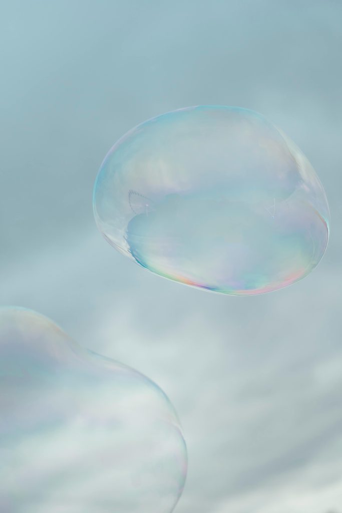 很chill英文怎麼說？9個最實用的『很chill』英文用法和地雷誤區一次解析 [How To Say '很chill' In English? 9 Practical Usages And Pitfalls Explained]｜