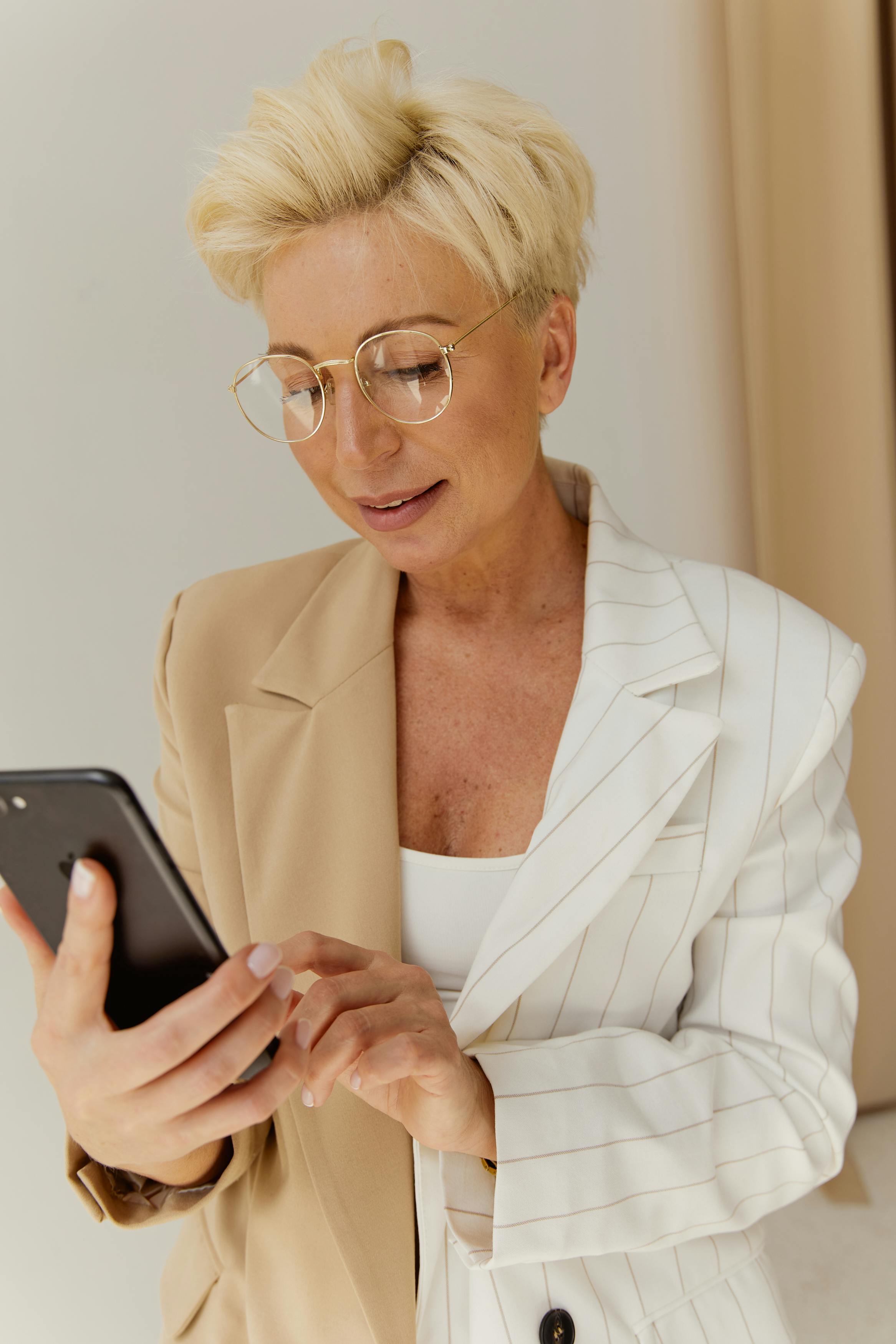 Billion這個英文單字你有用錯嗎？5個常見用法陷阱，避免百萬變十億的翻譯大災難 [Have You Misused 'Billion'? 5 Common Traps To Avoid Million To Billion Translation Disasters]｜