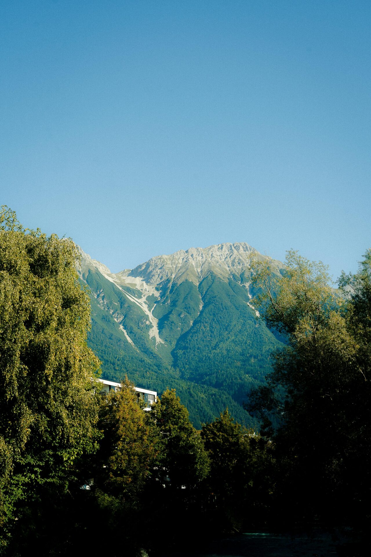 破折號用法教學：英文寫作中你絕不能忽視的5個重點 [Mastering The Dash: 5 Essential Rules You Must Know In English Writing]｜