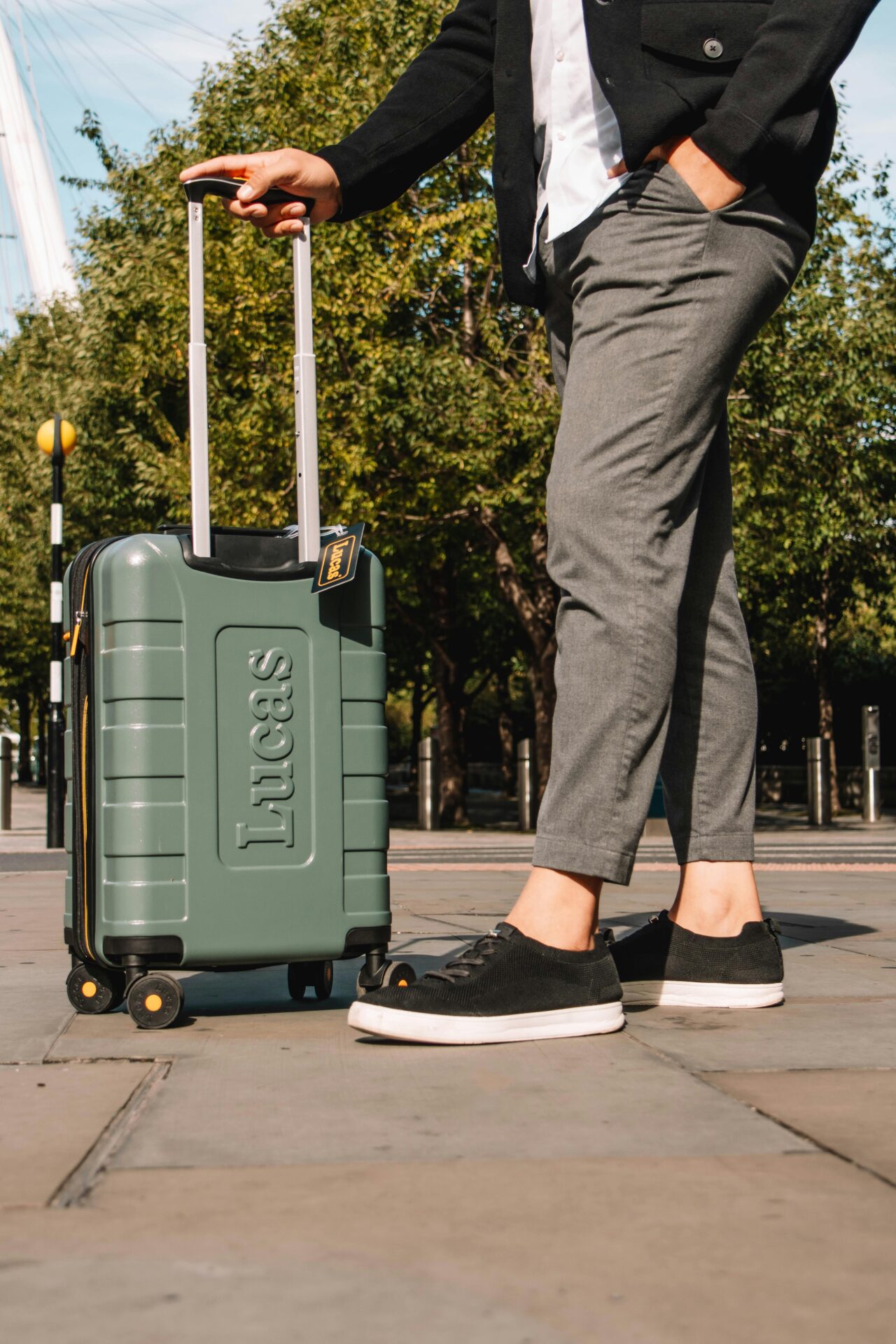 Last Name 中文怎麼翻？5大常見錯誤翻譯與正確英文姓氏用法解析 [How To Translate 'Last Name' In Chinese? 5 Common Mistakes And Correct English Usage]