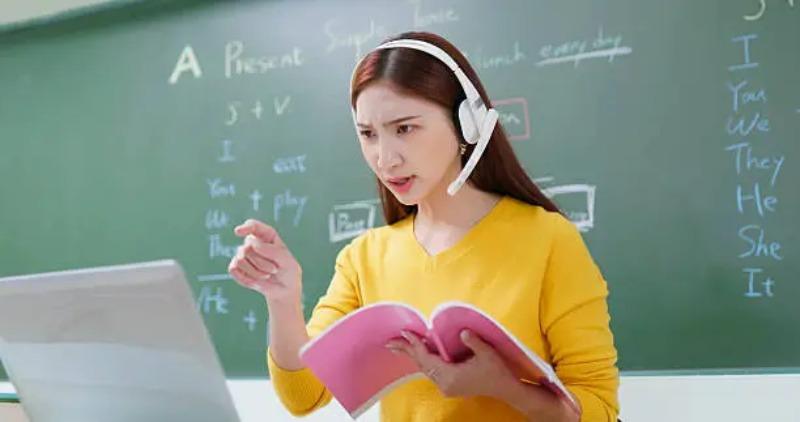 【英文發音查詢全攻略】5大常見錯誤+專家級矯正技巧|一次練對音標、連音、弱讀、口型,打造最自然的英語口說 (3)